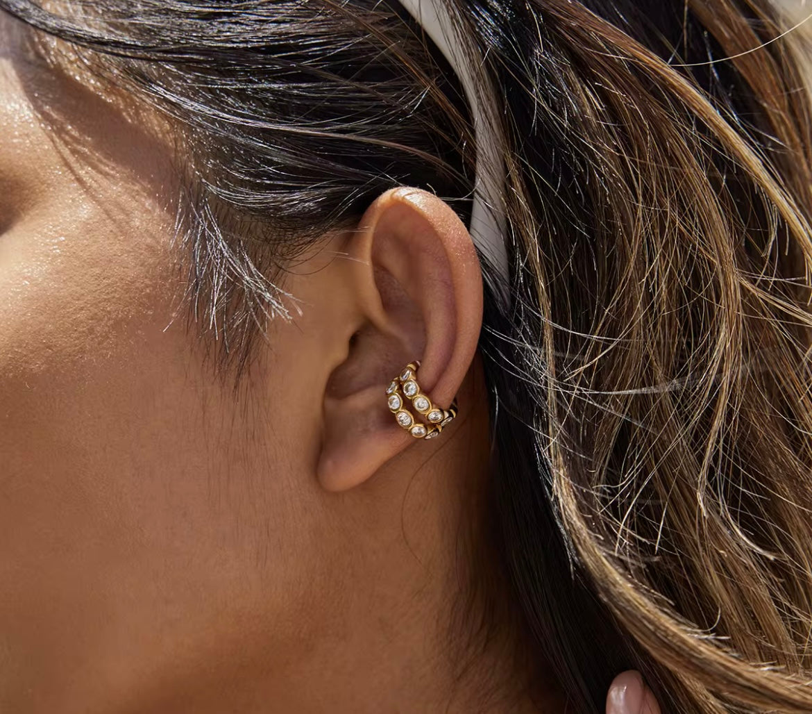 Diamond earcuff