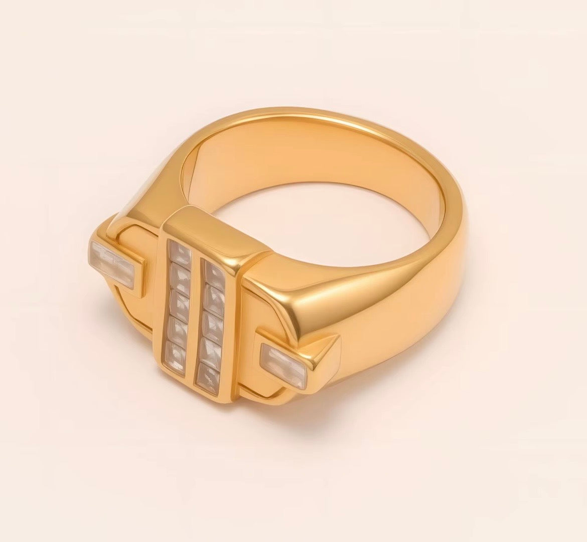 Pinky azure ring