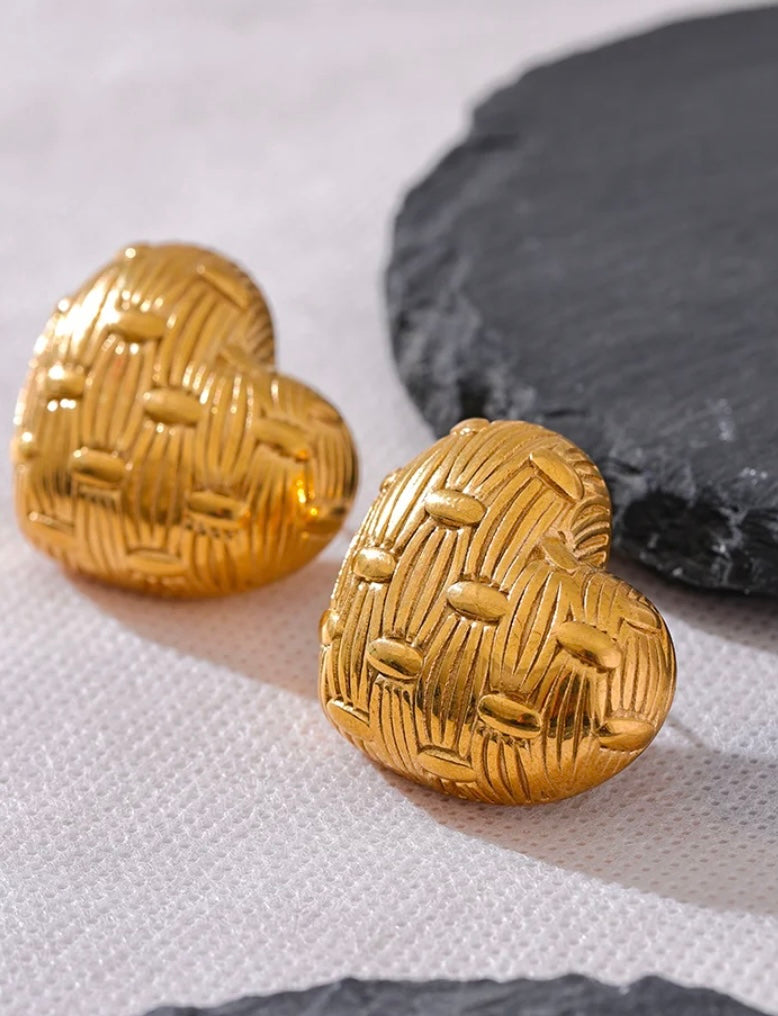Puffy heart earrings