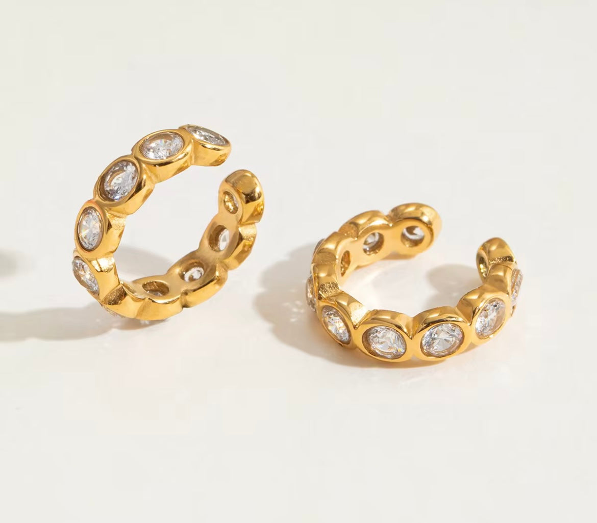 Diamond earcuff