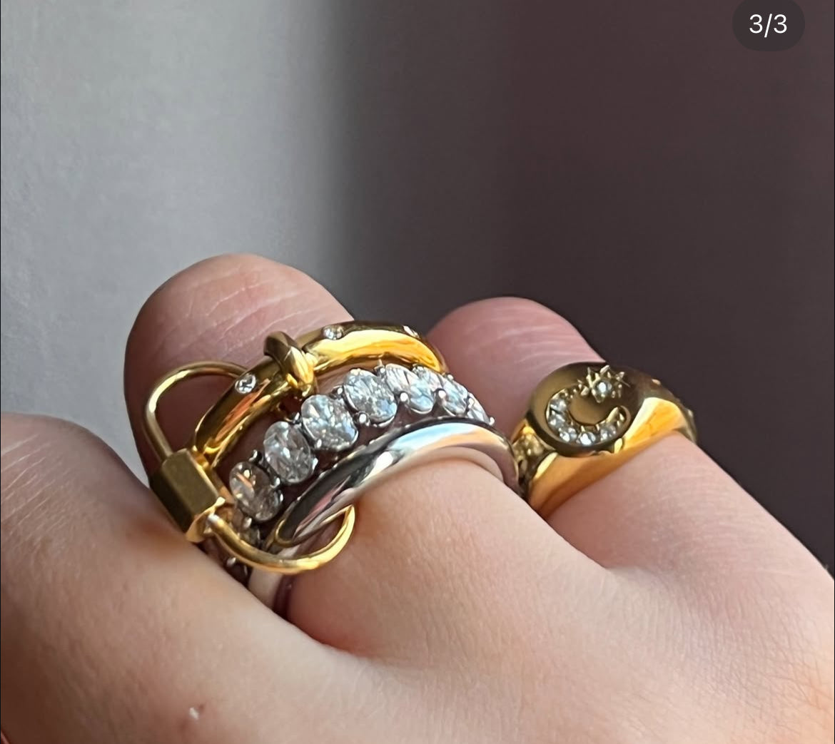 Pinky stars ring