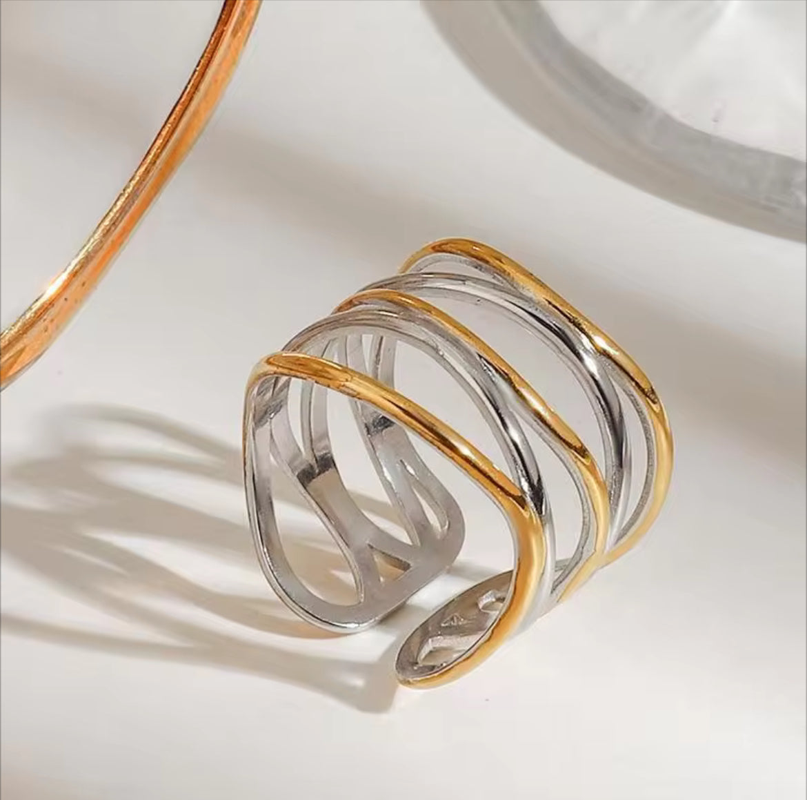 Jackie ring