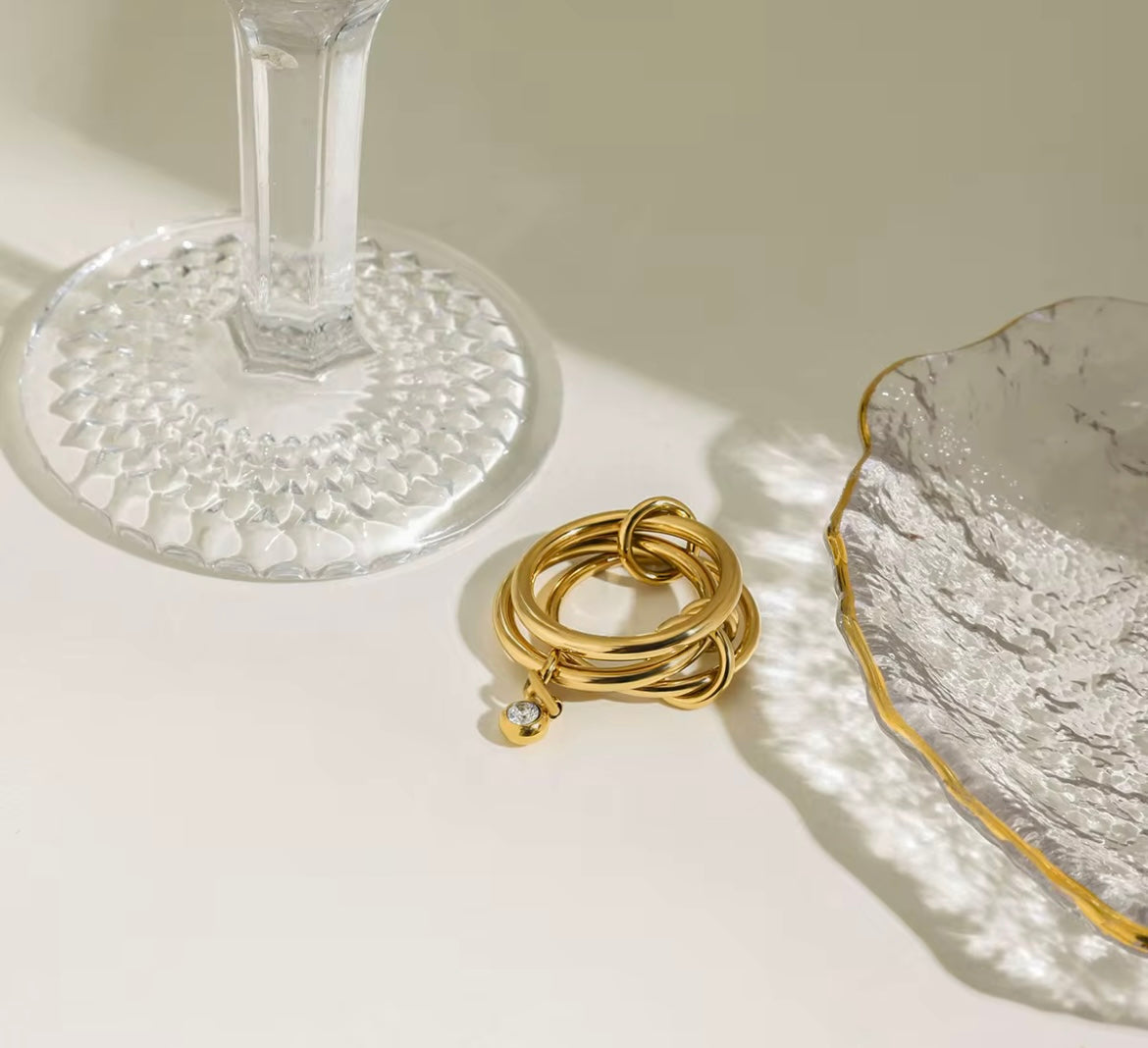 Catherine gold ring
