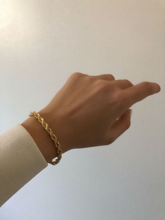 Twist bracelet
