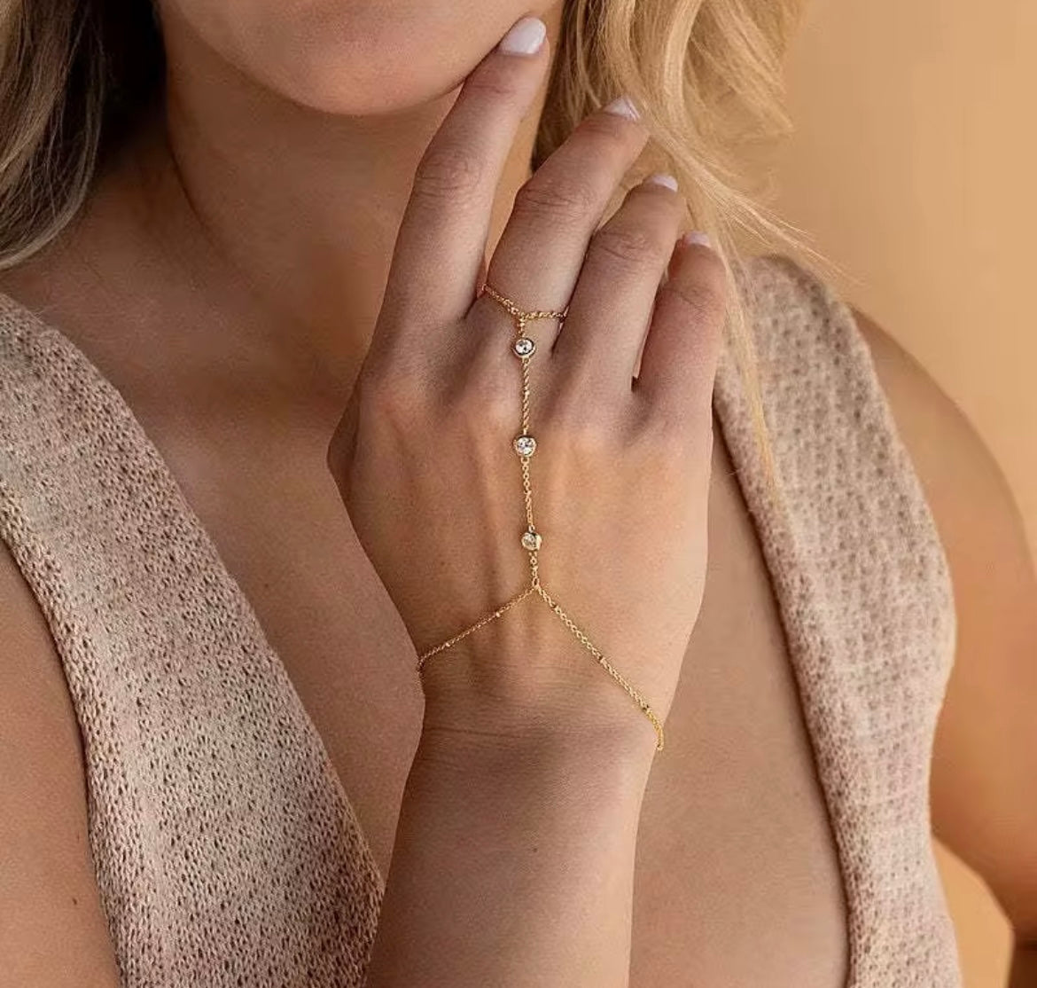Diamond hand chain