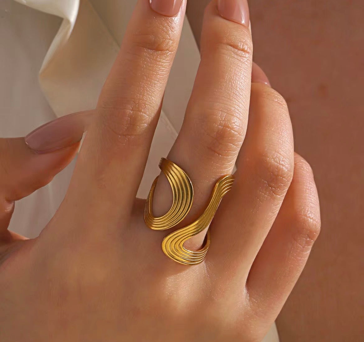 Matilda ring