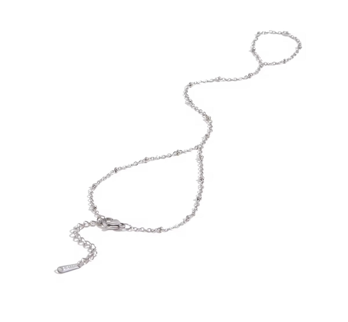 Ava Handchain