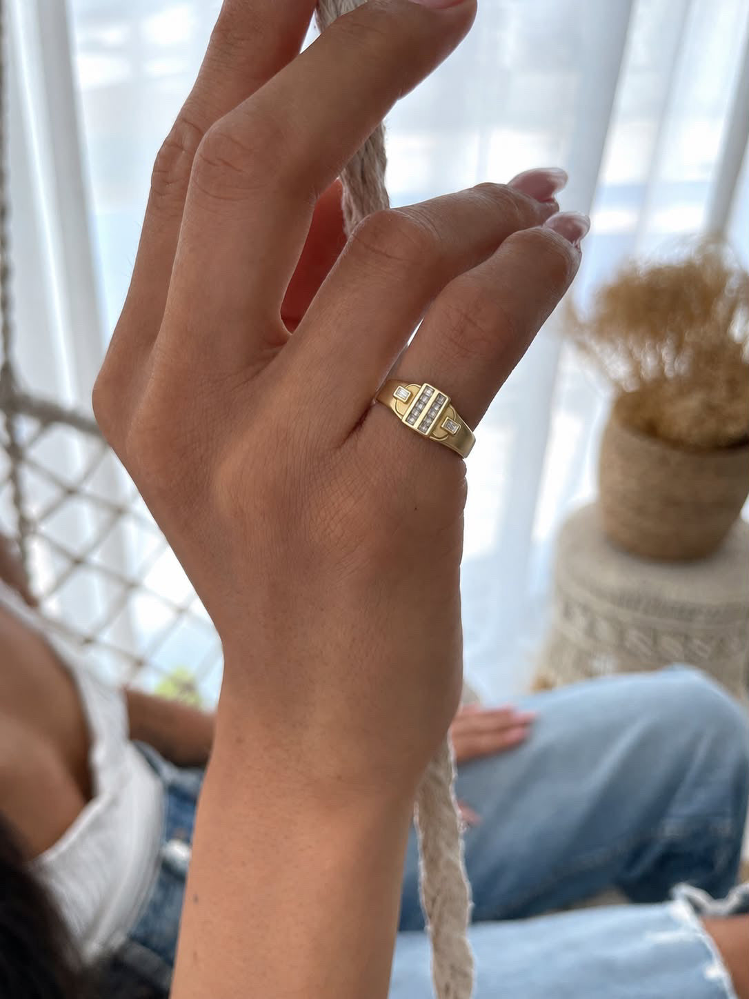 Pinky azure ring