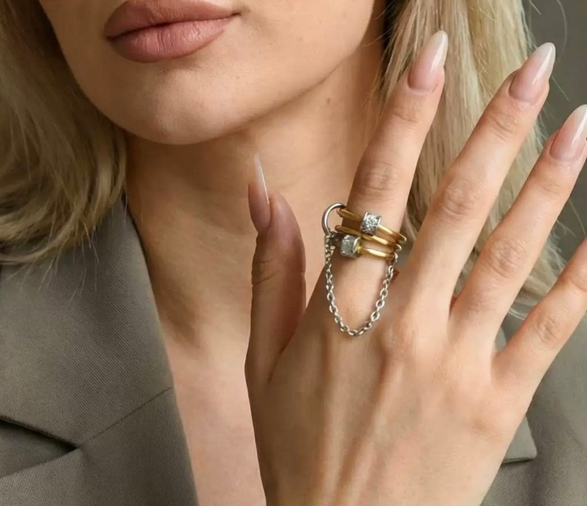 Catherine maje Ring
