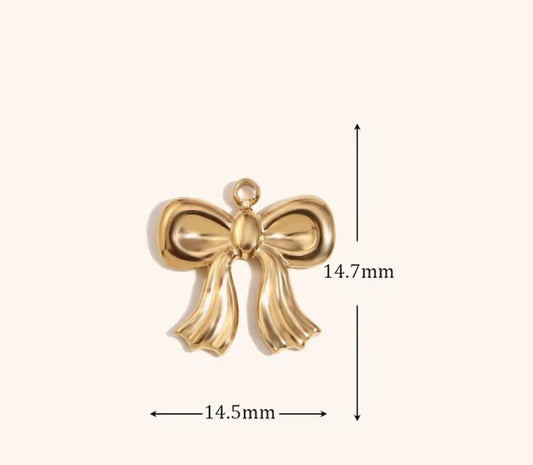 Ribbon pendant