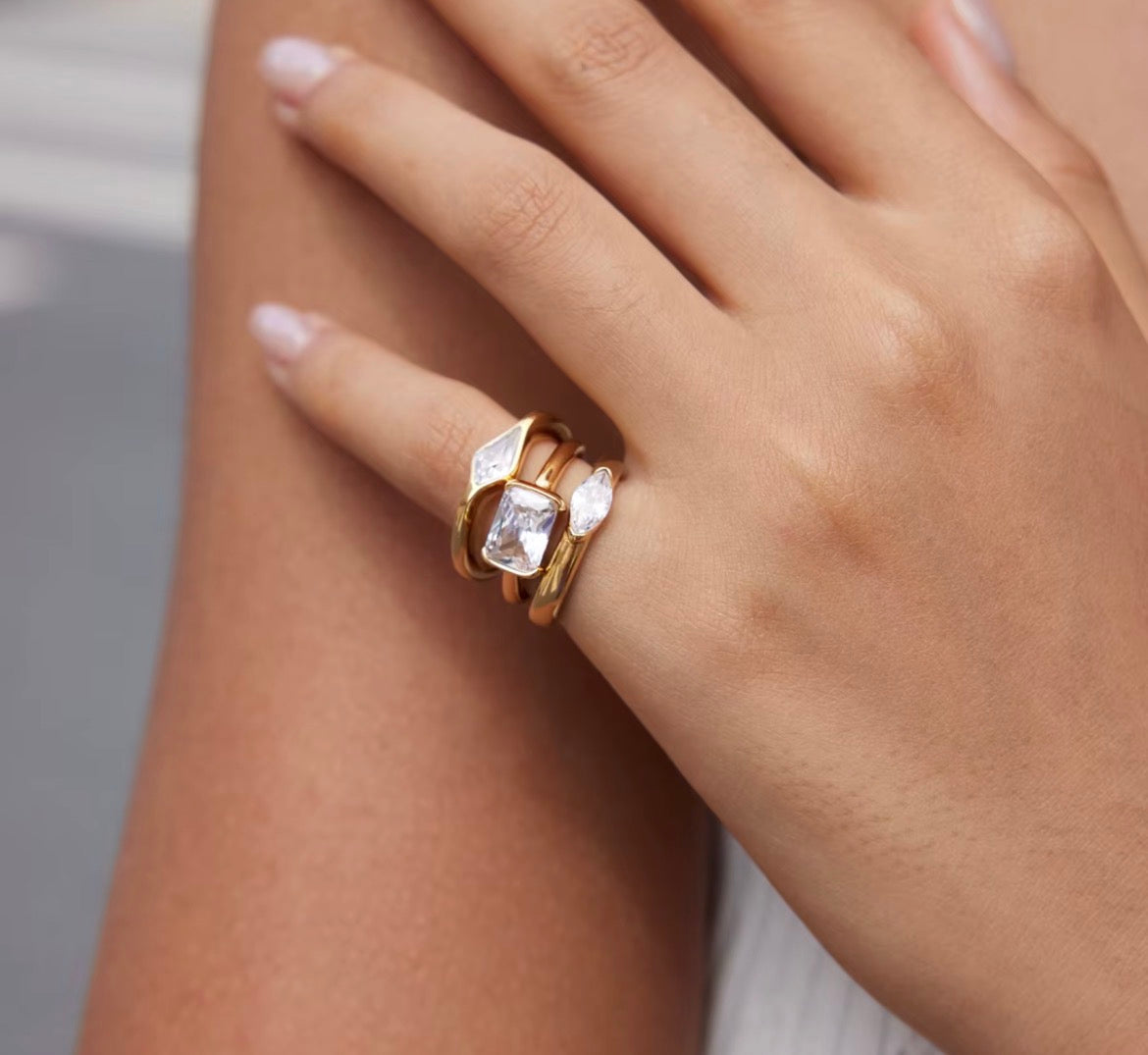 Pinky diamond ring