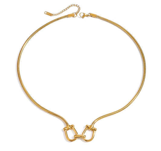 Horseshoe necklace