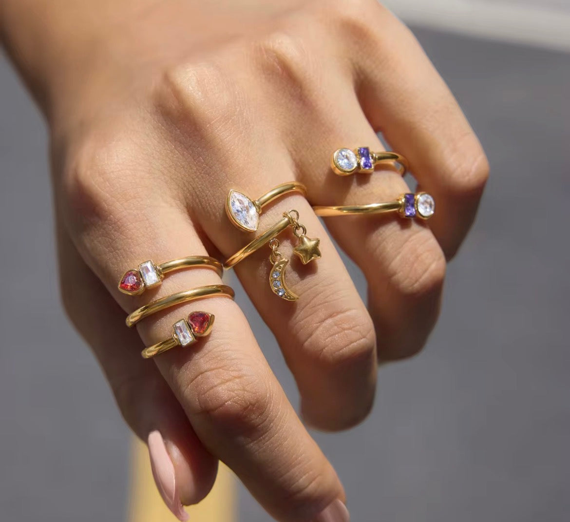 Moon dangle ring