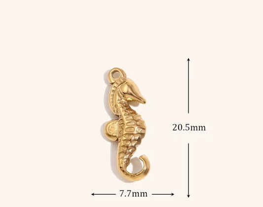 Seahorse pendant